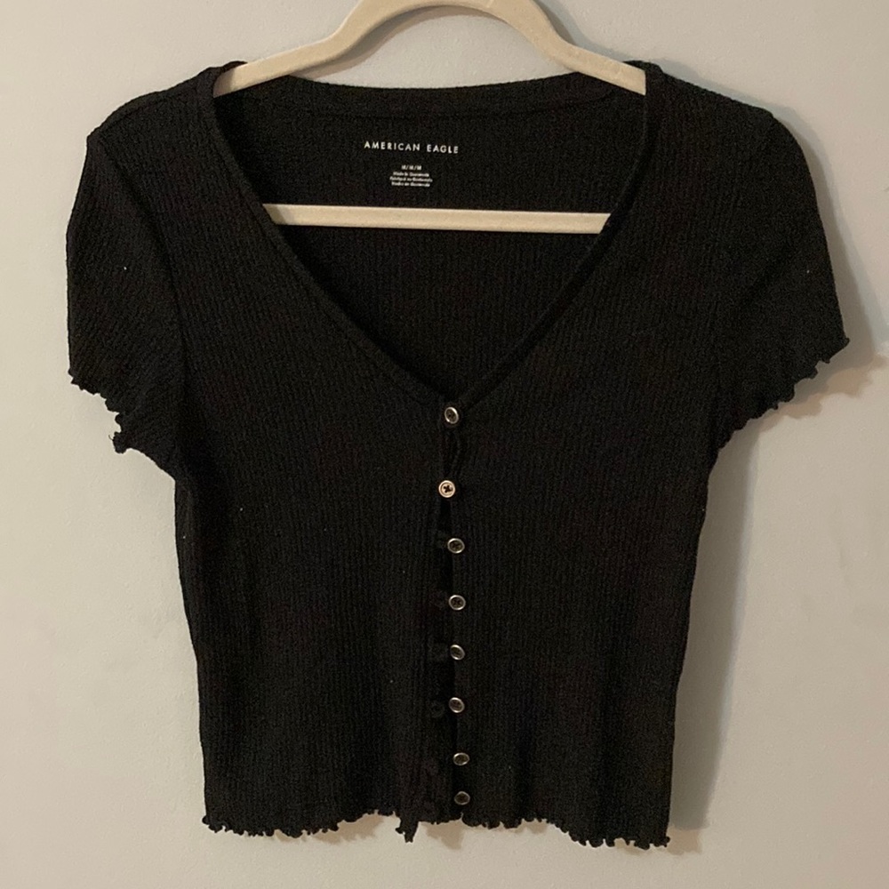 american eagle button up crop top